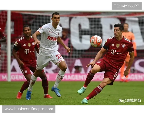 拜仁防线问题持续，防守不稳对争冠形势产生影响，球队稳定性面临考验