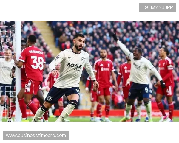 曼城控球优势仍在,但压制力下滑对争冠形势产生影响 曼城控球优势仍在,但压制力下滑对争冠形势产生影响